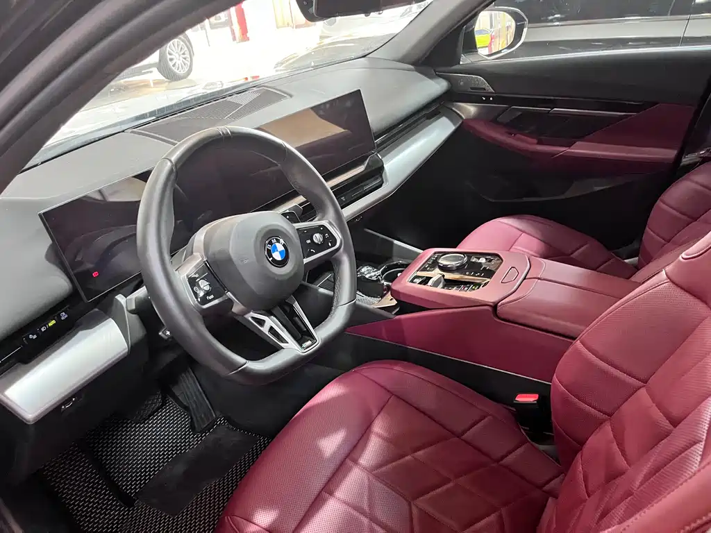 BMW 5 Series 2024