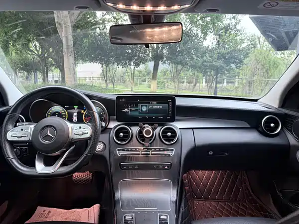 Mercedes-Benz C-Class 2021