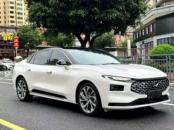 Ford Mondeo 2022