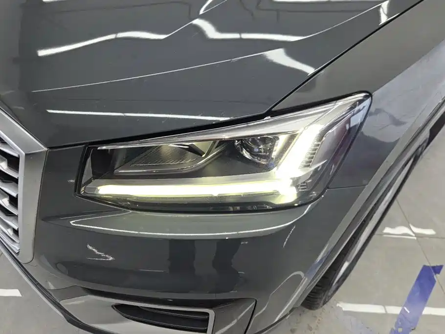 Audi Q2L 2020