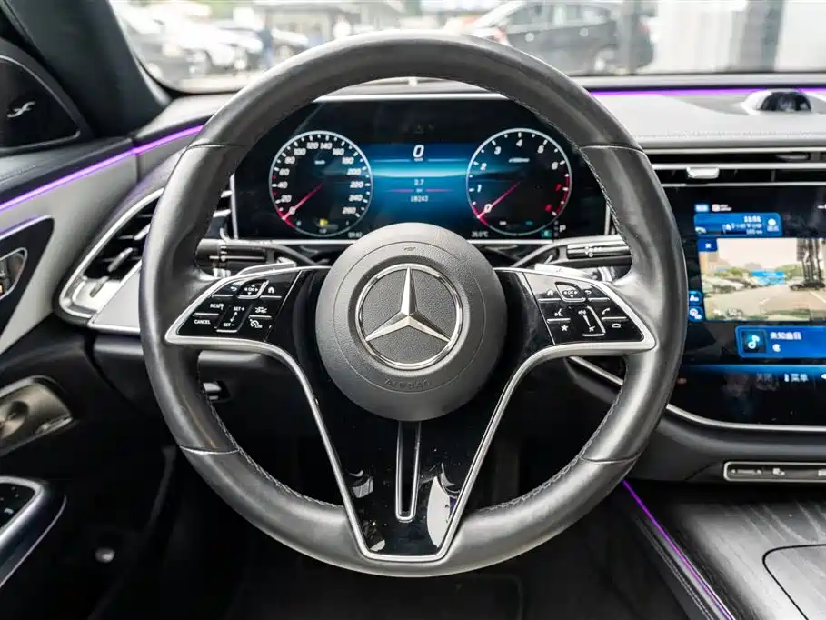 Mercedes-Benz E-Class 2023 — фото 20