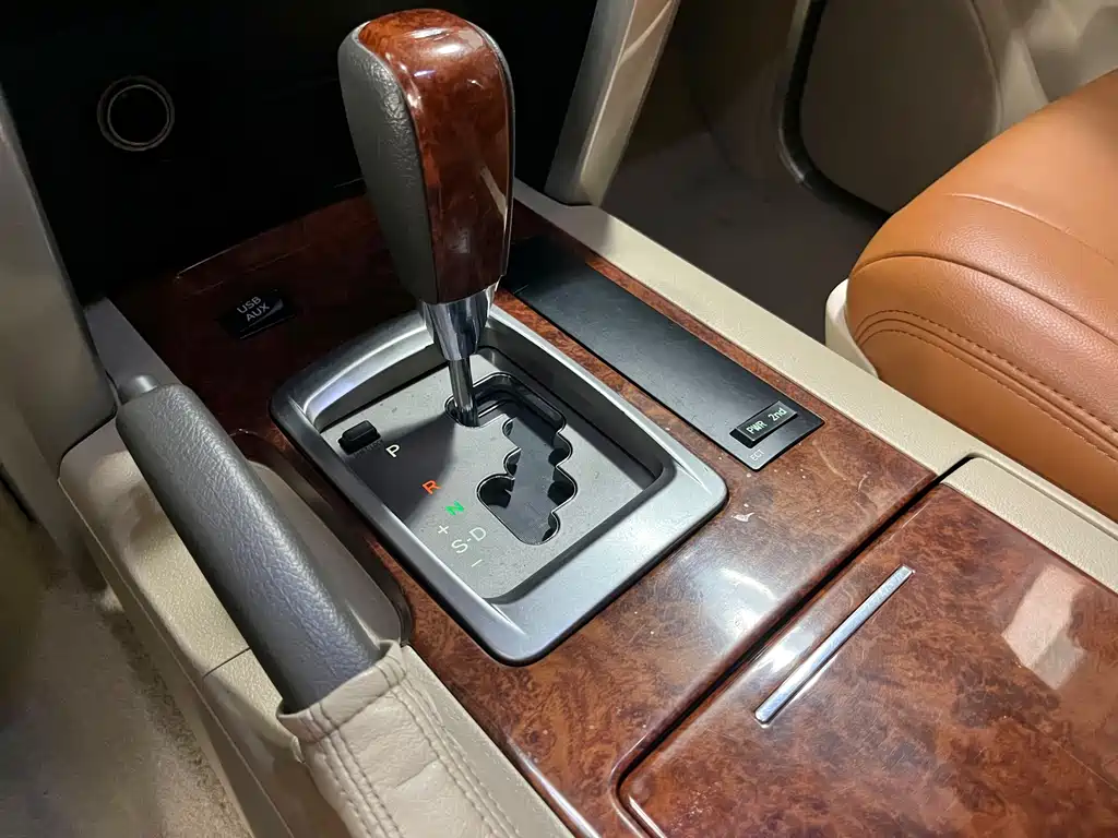 Toyota Land Cruiser 2015 — фото 10