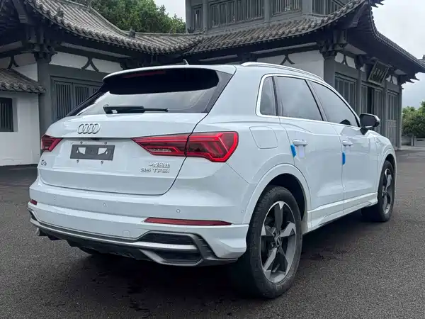 Audi Q3 2022