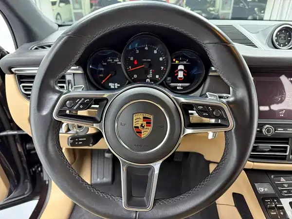 Porsche Macan 2018