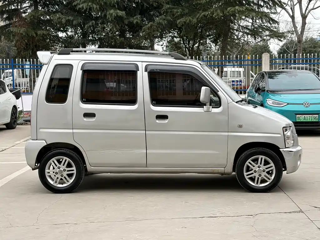 Suzuki Wagon R 2015 — фото 18