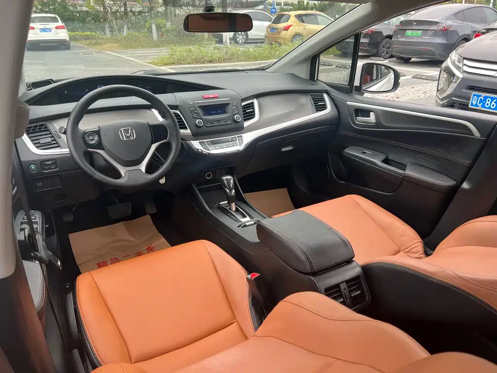 Honda Jade 2017 — фото 16