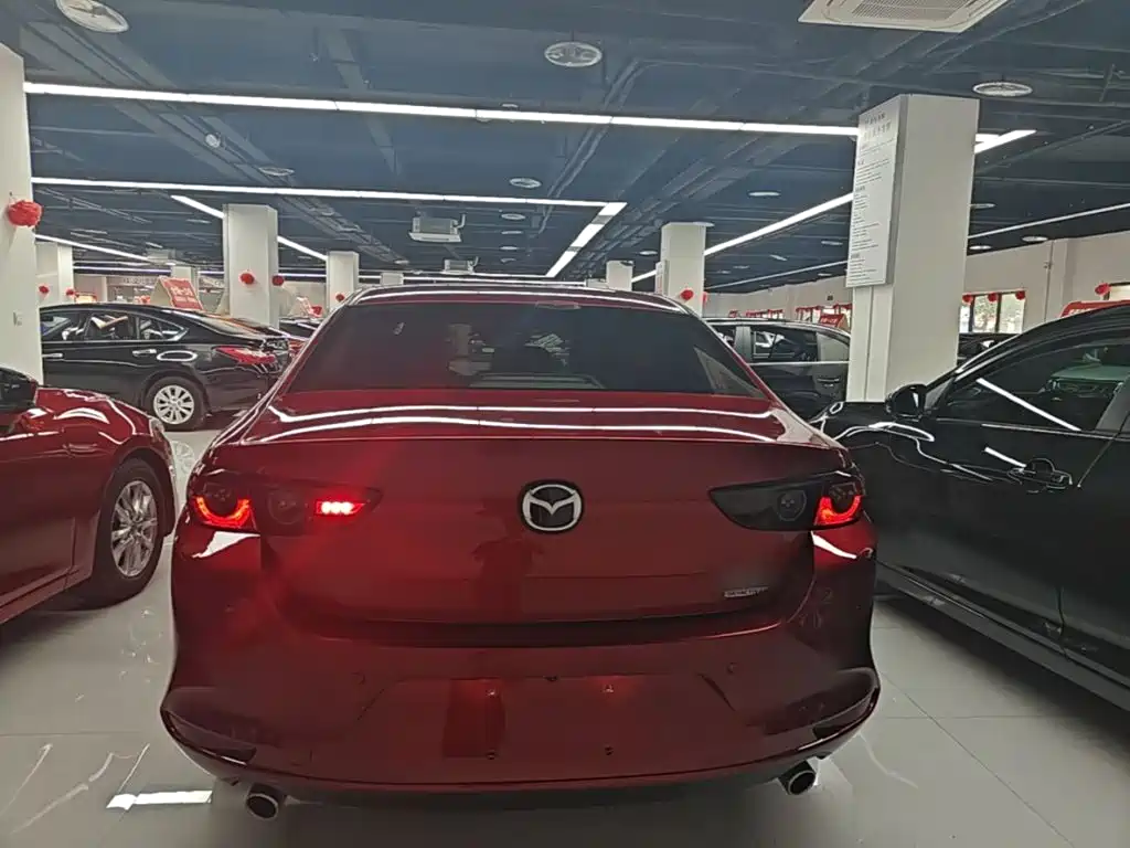 Mazda 3 Axela 2021