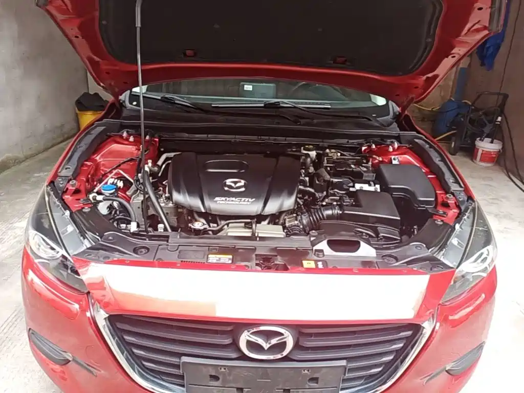 Mazda 3 Axela 2017 — фото 20