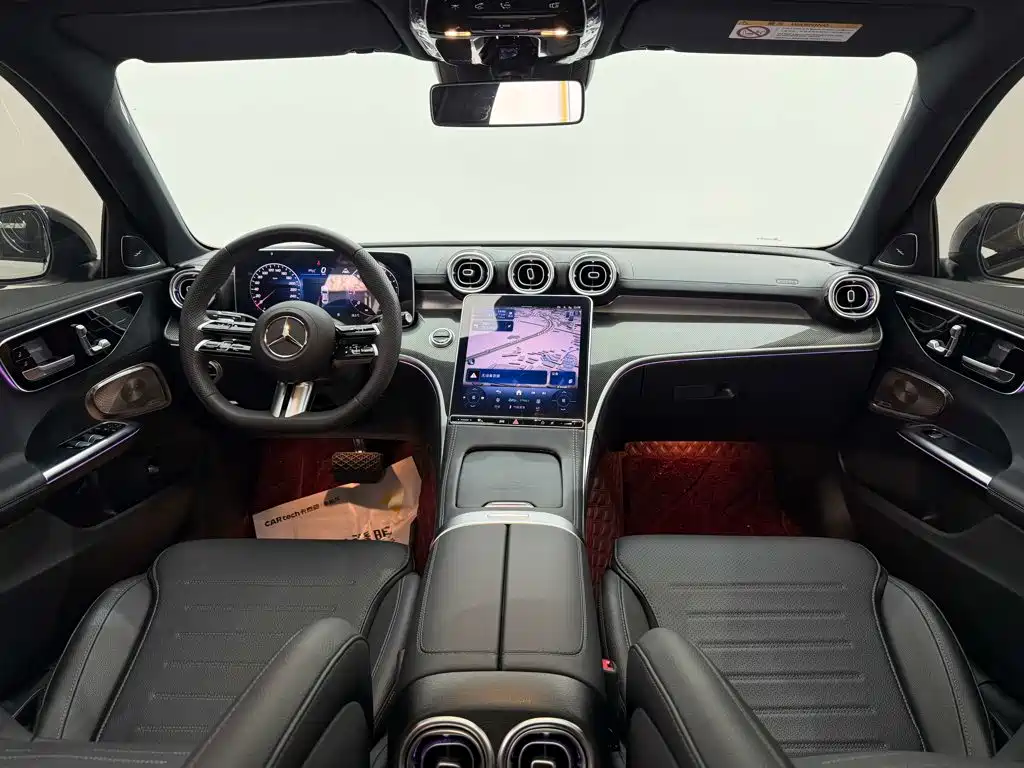 Mercedes-Benz C-Class 2025 — фото 13