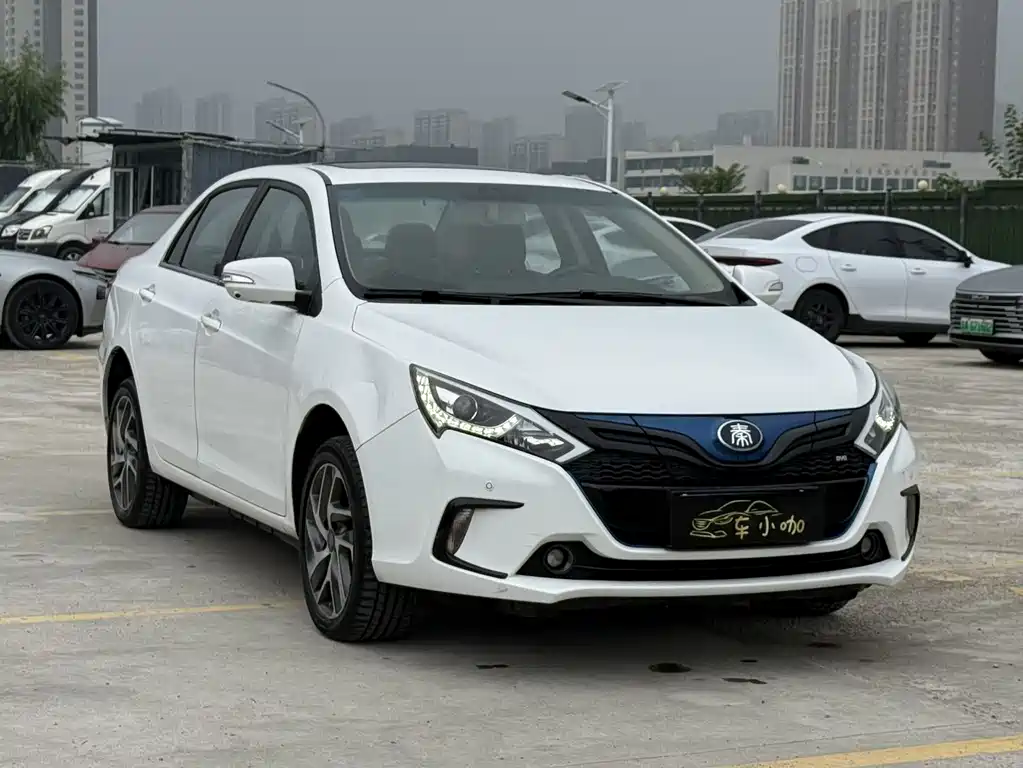 BYD Qin NEV 2017 — фото 3