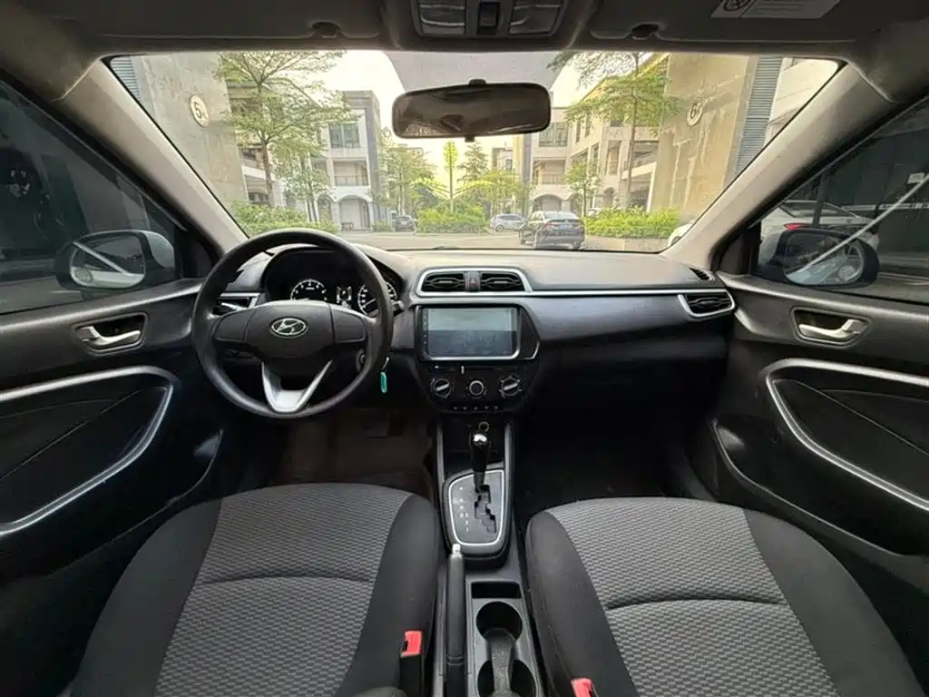 Hyundai Verna 2018 — фото 5