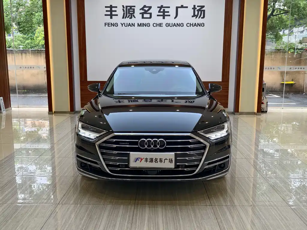 Audi A8 2019 — фото 2