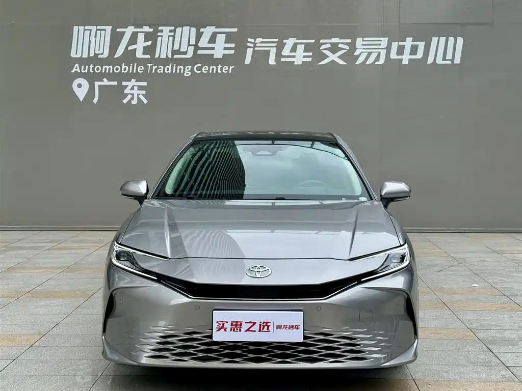Toyota Camry 2024