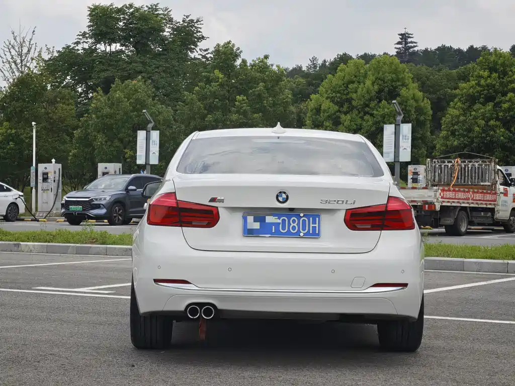 BMW 3 Series 2017