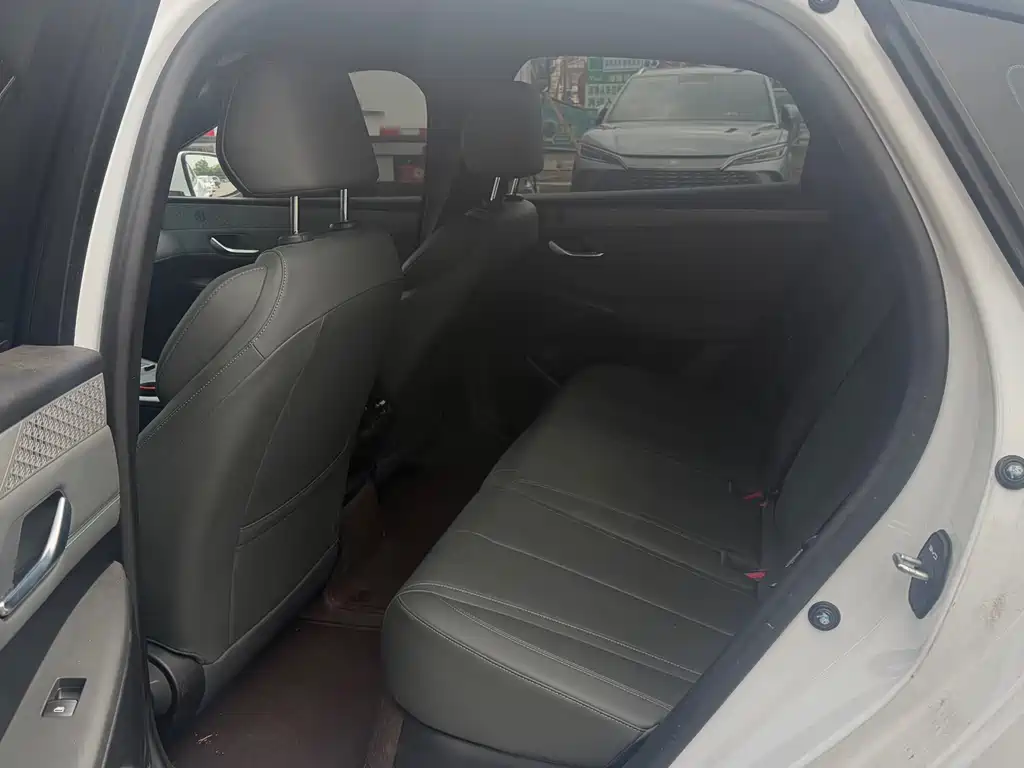 BYD Qin PLUS 2025 — фото 10