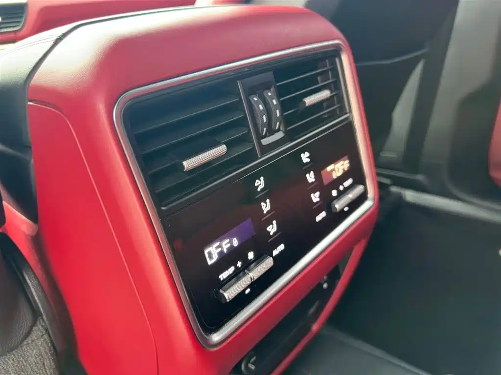 Porsche Cayenne 2022 — фото 14