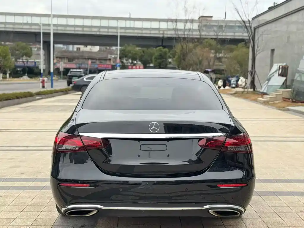 Mercedes-Benz E-Class 2017 — фото 7