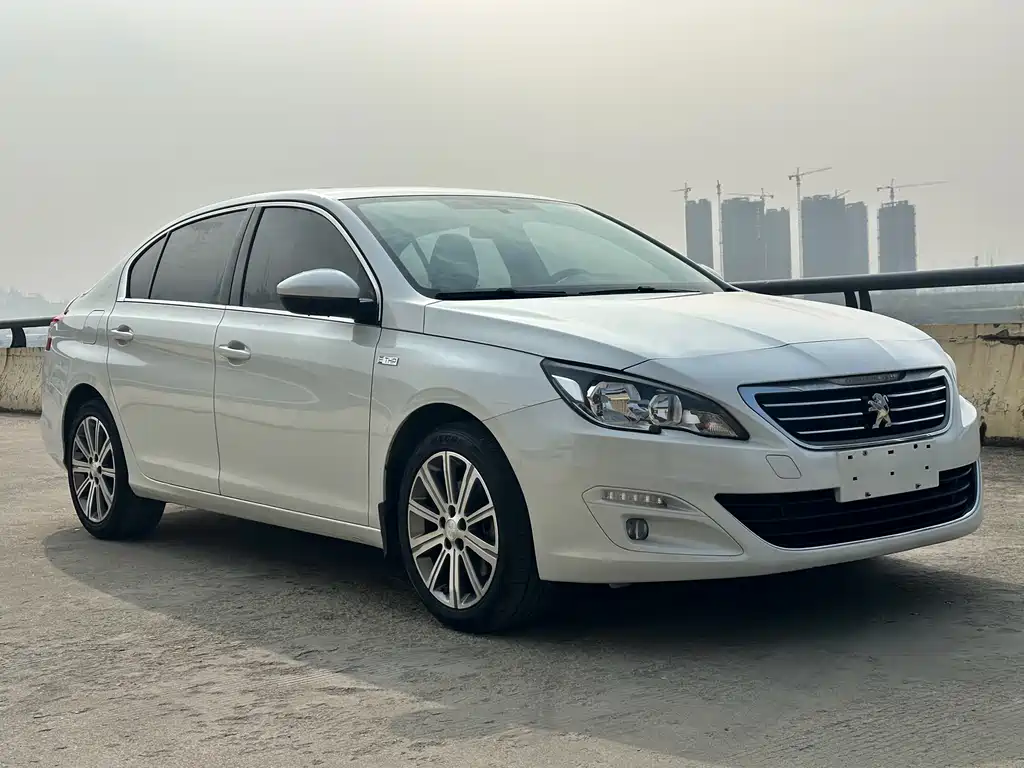Peugeot 408 2017 — фото 3