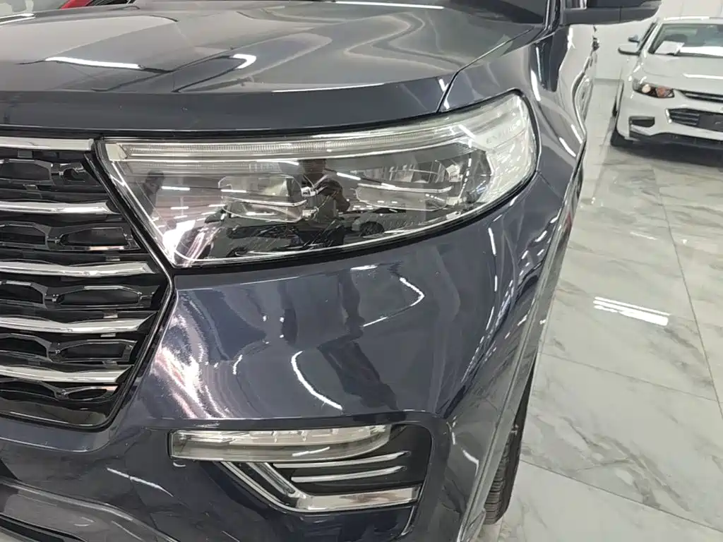 Ford Explorer 2020 — фото 18