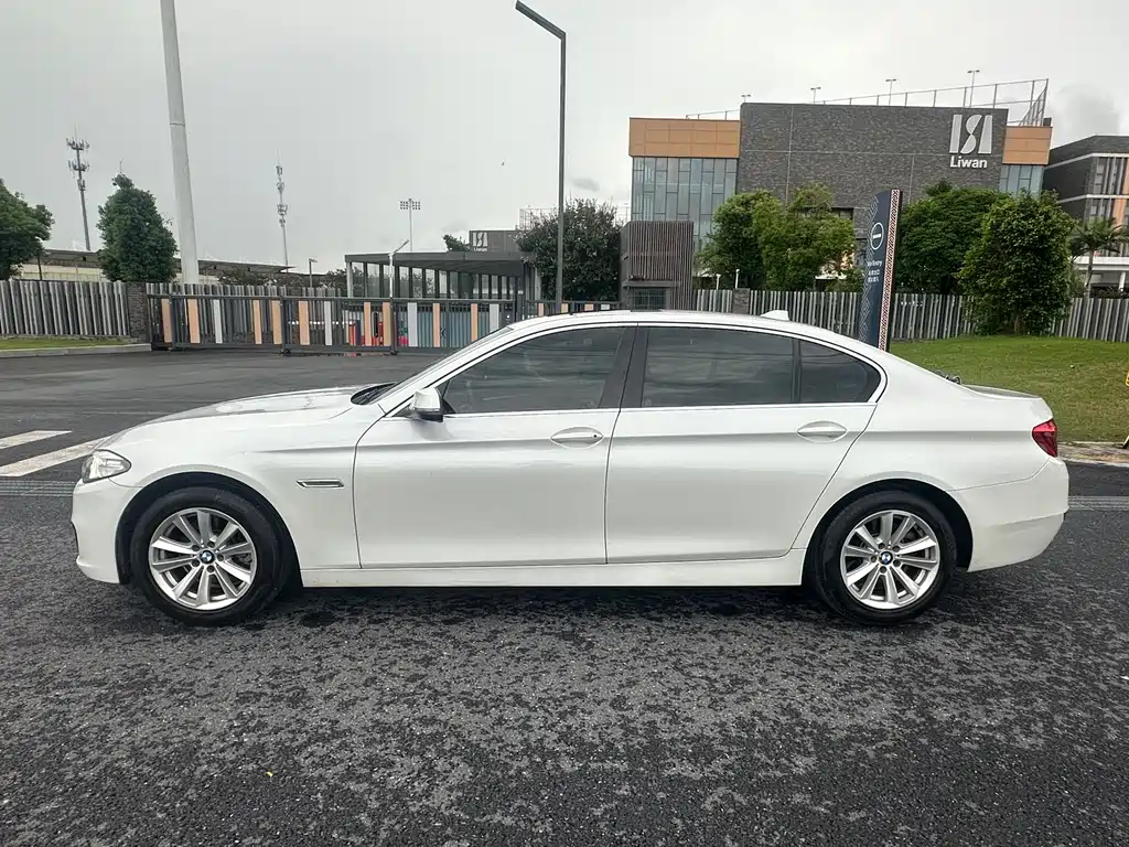 BMW 5 Series 2017