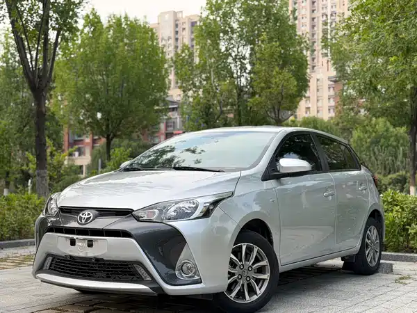 Toyota Yaris L 2022