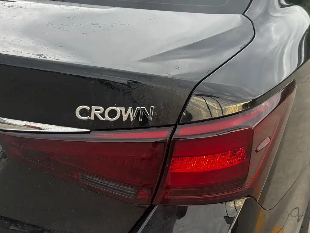 Toyota Crown 2019 — фото 7