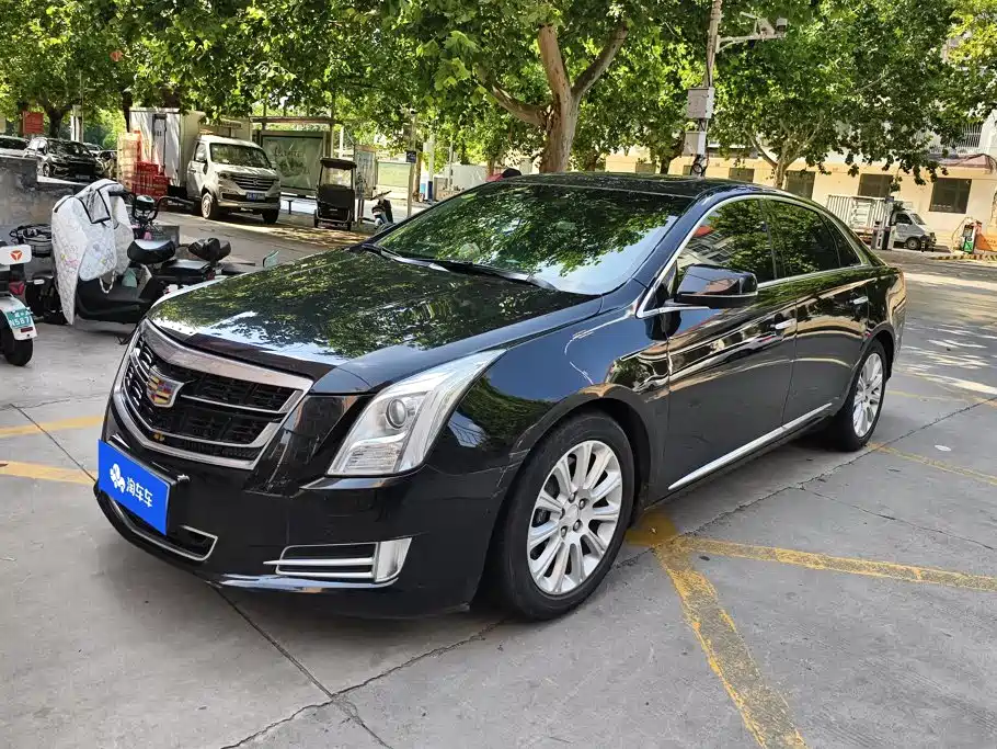 Cadillac XTS 2016 — фото 1
