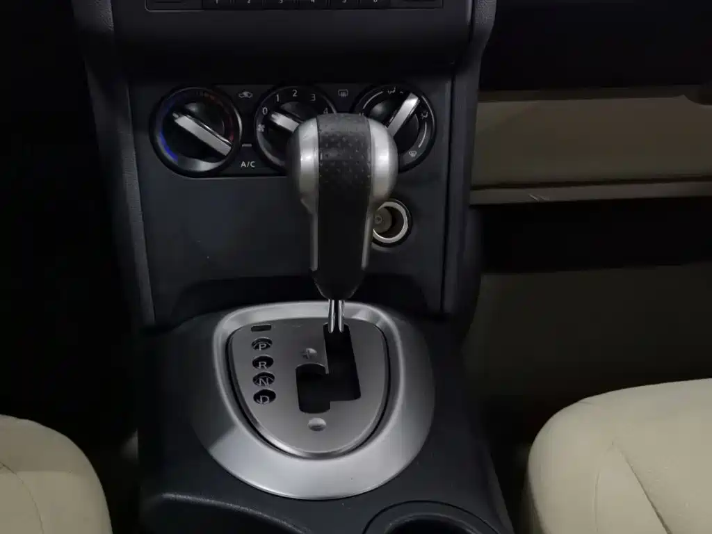 Nissan Qashqai 2015 — фото 13