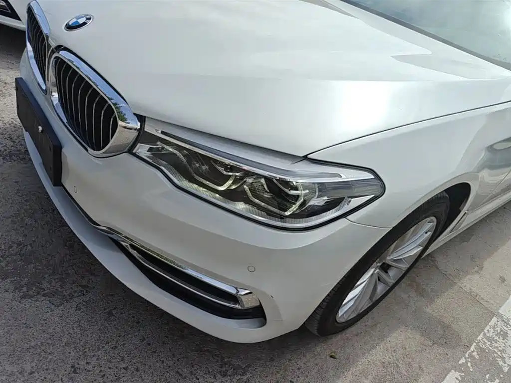 BMW 5 Series 2020 — фото 24