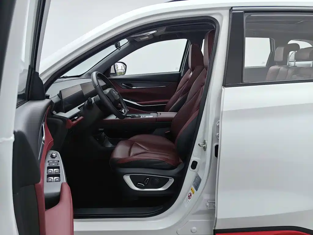 Changan CS75PLUS 2022 — фото 10