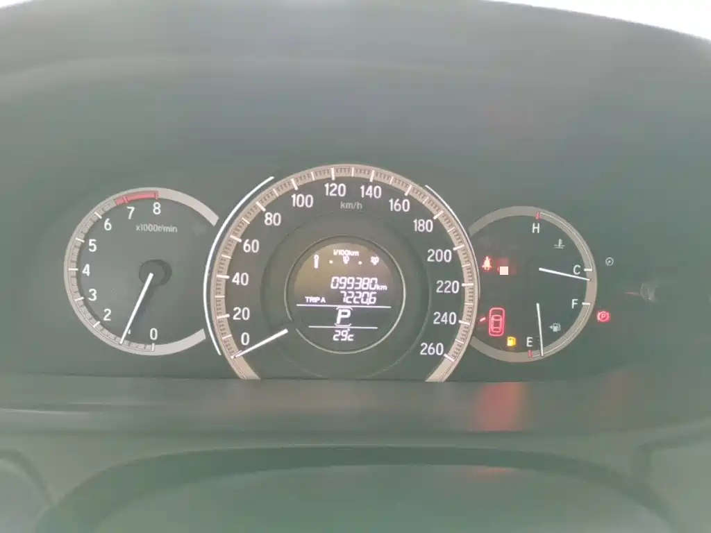 Honda Accord 2018 — фото 12