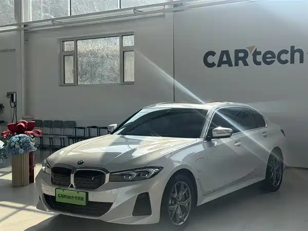 BMW i3 2024