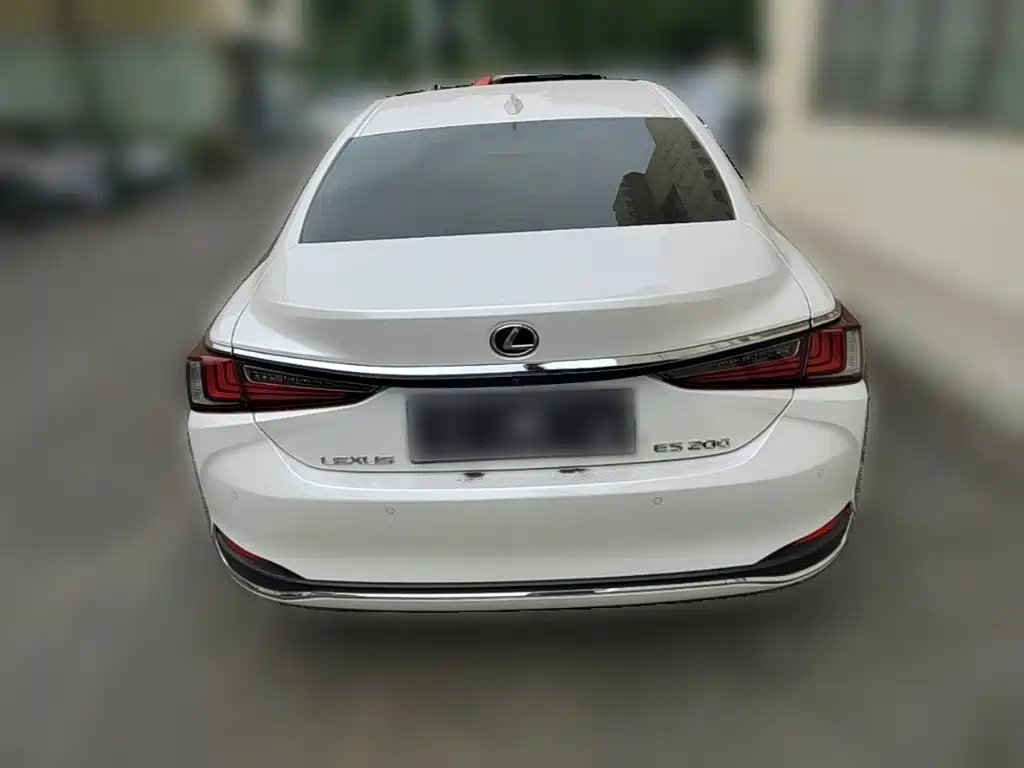 Lexus ES 2024 — фото 10