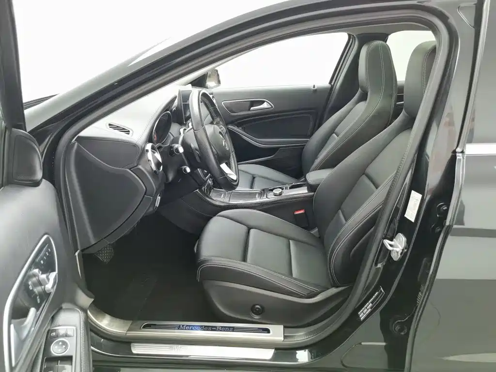 Mercedes-Benz GLA 2018 — фото 10