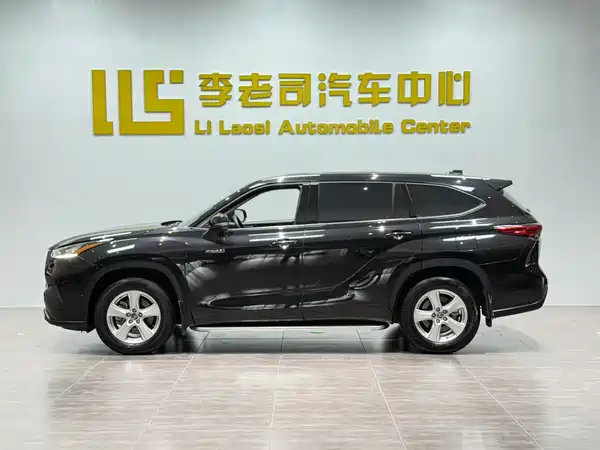 Toyota Highlander 2024