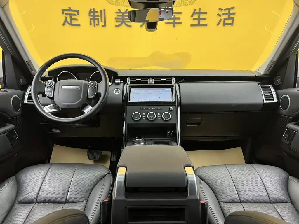 Land Rover Discovery 2018 — фото 31