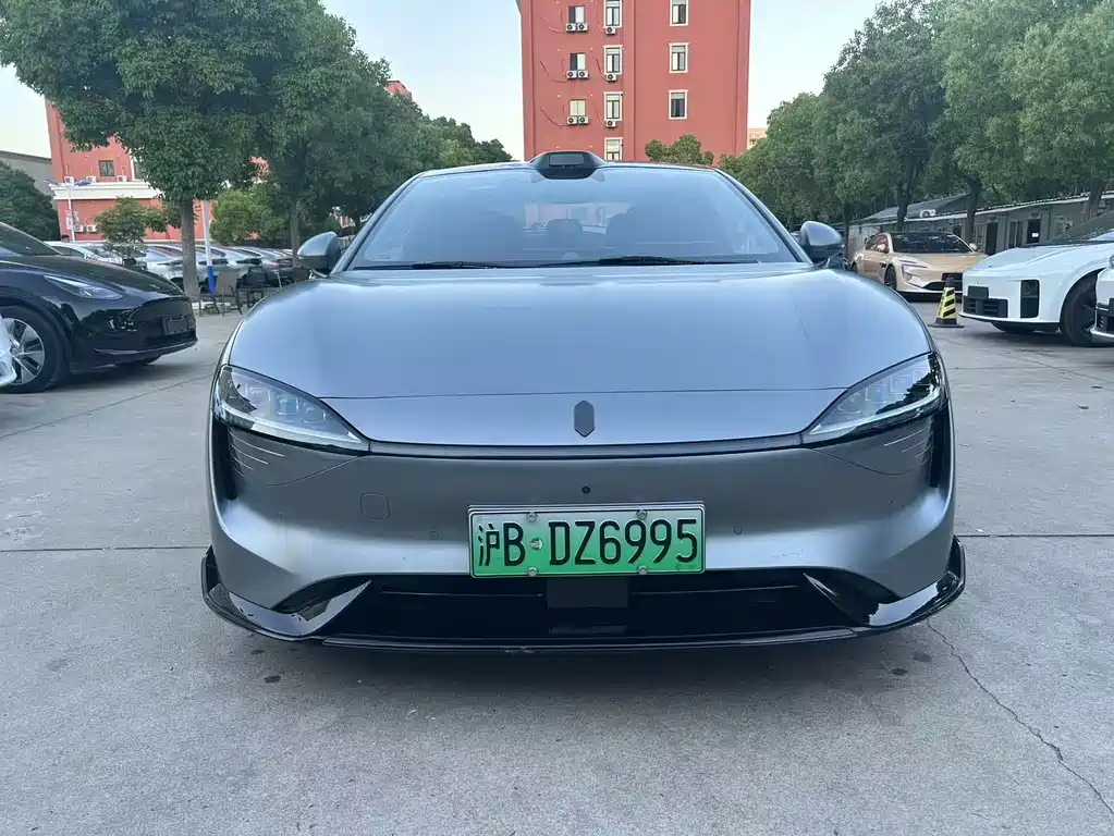 Luxeed Zhijie S7 2025