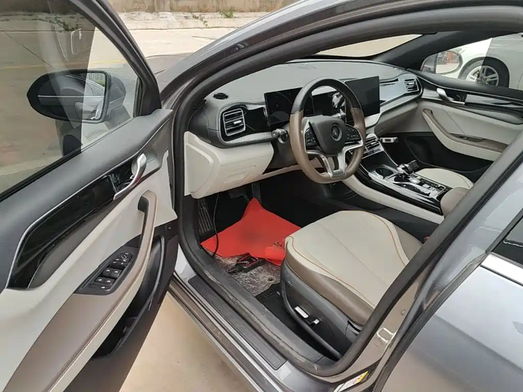 BYD Qin PLUS 2023 — фото 16