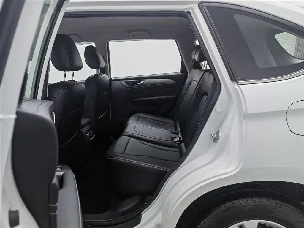 Haval M6 2023 — фото 15