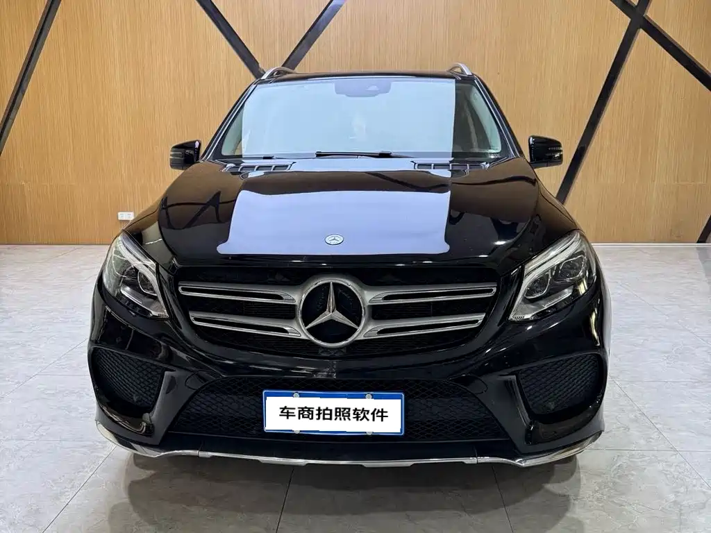 Mercedes-Benz GLE 2017 — фото 2