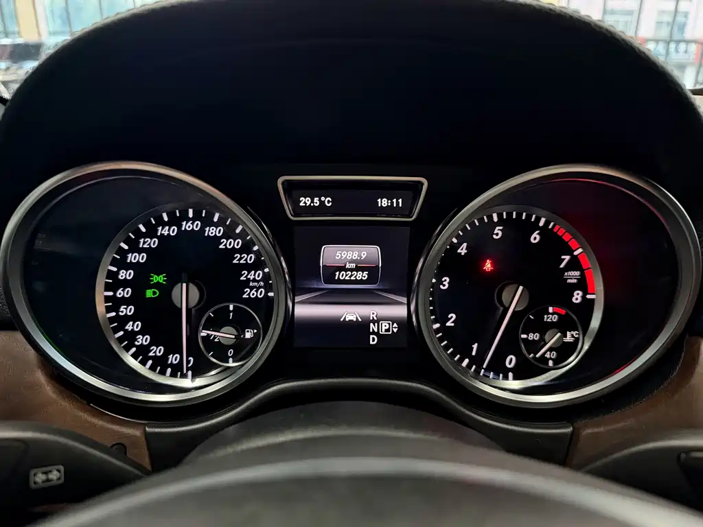 Mercedes-Benz GL-Class 2014 — фото 12