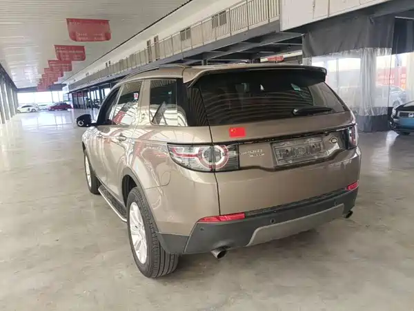 Land Rover Discovery Sport 2016