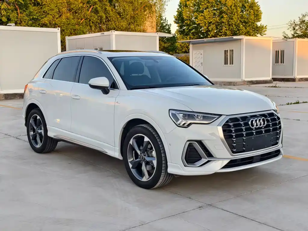 Audi Q3 2023 — фото 3