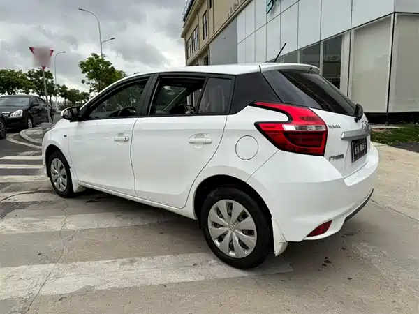 Toyota Yaris L 2016