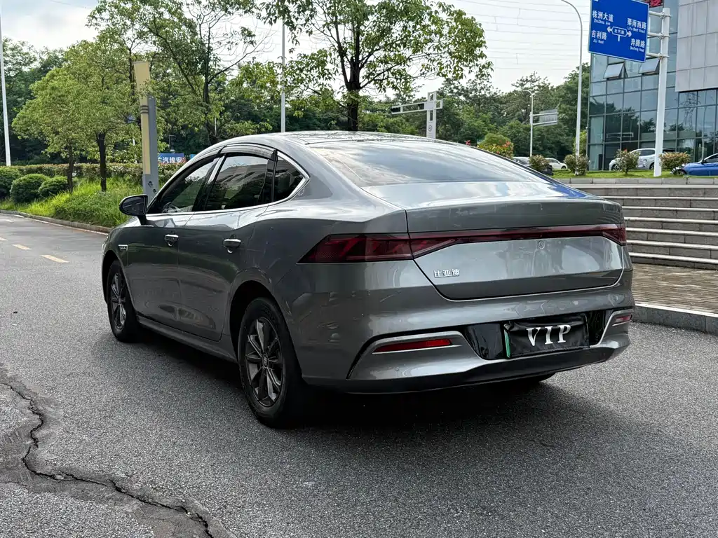 BYD Qin PLUS 2022 — фото 6