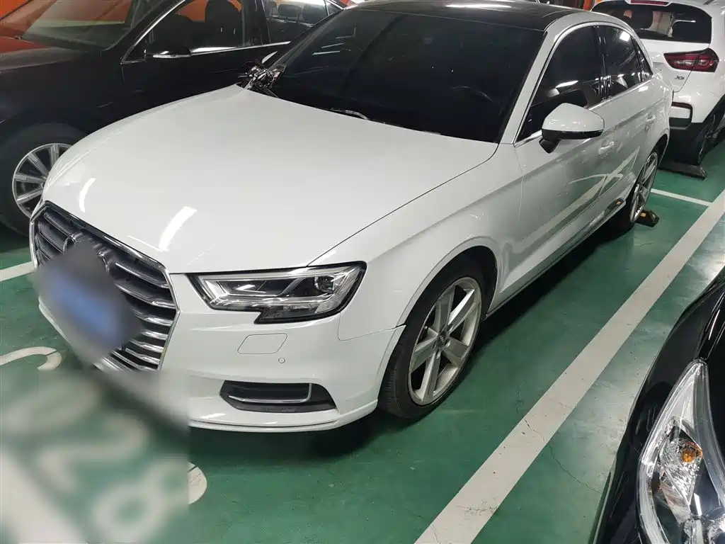 Audi A3 2018 — фото 16