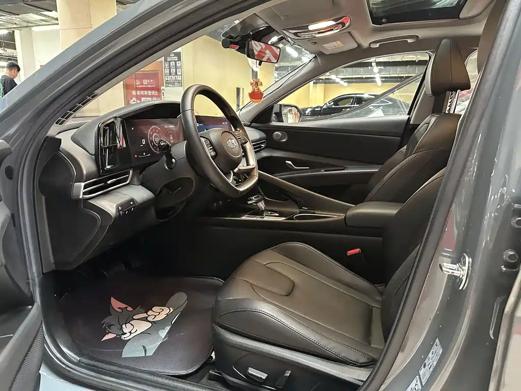 Hyundai Elantra 2021