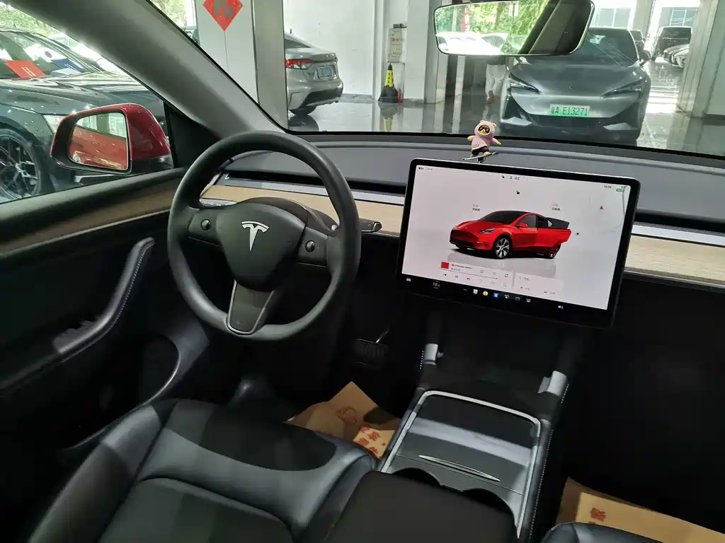 Tesla Model Y 2022 — фото 17