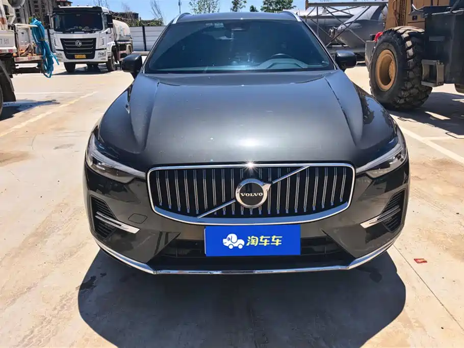 Volvo XC60 2023 — фото 2