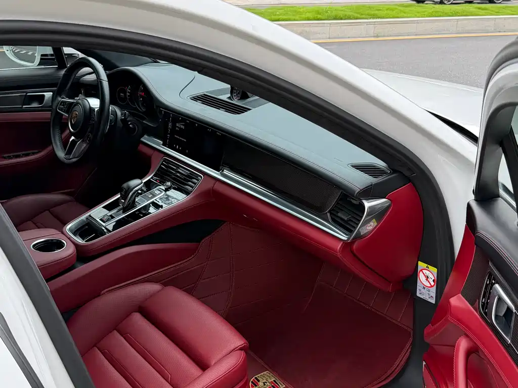 Porsche Panamera 2019 — фото 12